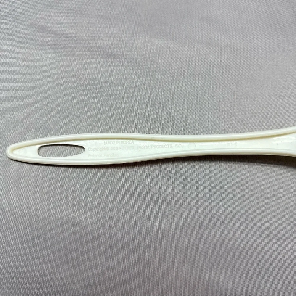 Vintage 1993 Popeil Pasta Products White Spaghetti Server Spoon Fork Tool Korea